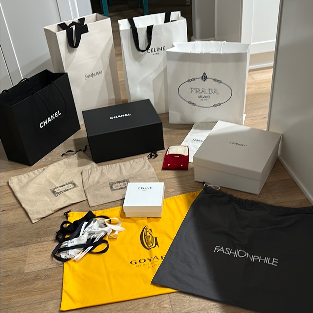 Storage bundle 100% authentic